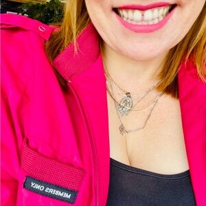 Meet your Posher, Babs